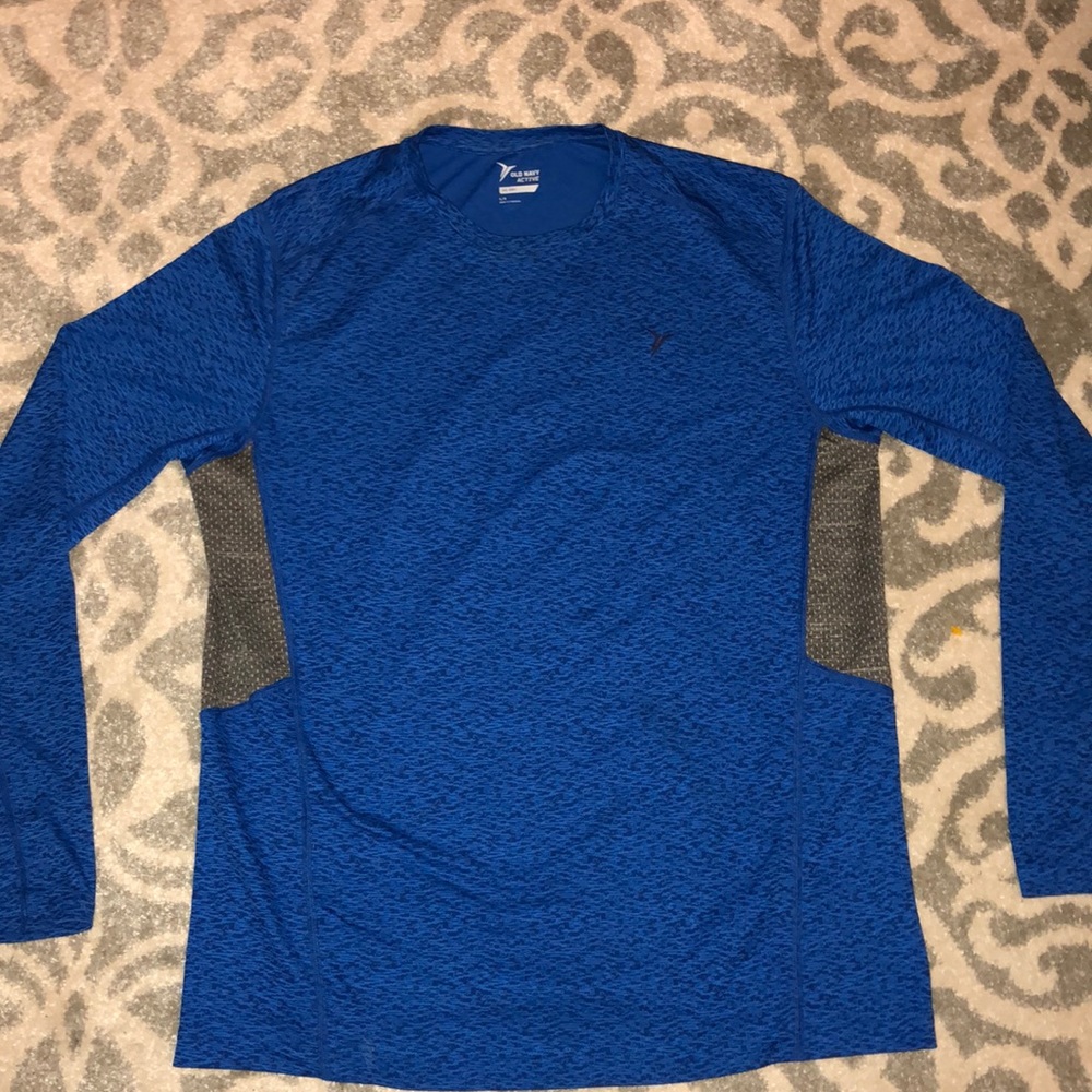 Good condition Active old navy long sleeve t shirt